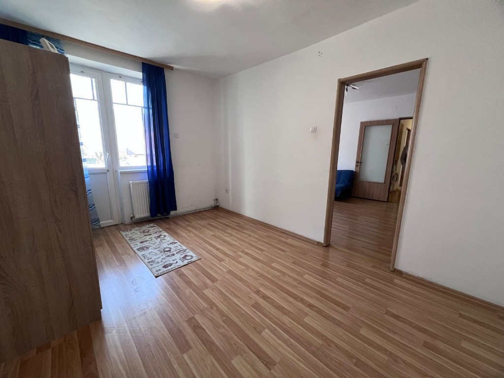 Apartament 2 camere,etaj 2, zona Ultracentrala