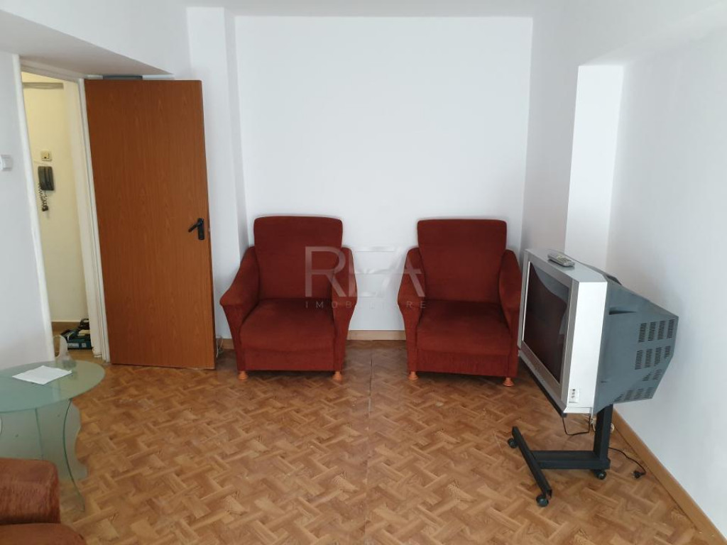 Garsonieră Pantelimon decomandată, parter, an 1976