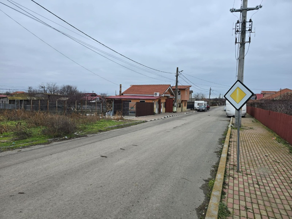 Vanzari terenuri in Tuzla lot de casa