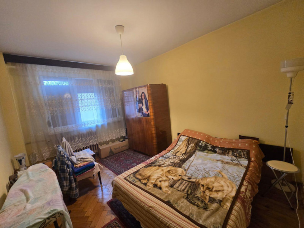 Apartament 4 camere, 90 mp, zona Spitalul Militar