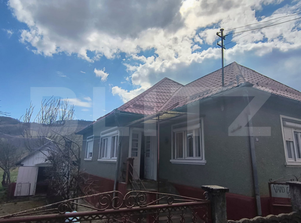 Casa de vanzare, 78 mp + 8.200 mp teren - Dej