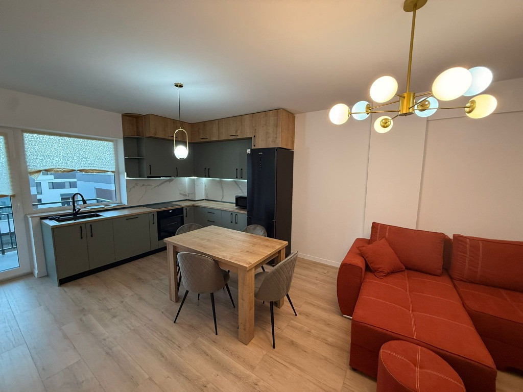 Apartament 2 camere,decomandat,bloc nou - Zona Tractorul