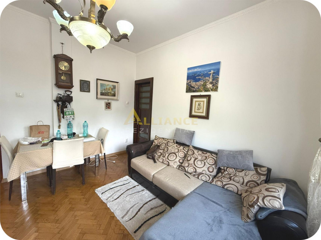 Apartament 2 camere etaj 1 zona Unirii centrala perfect pent