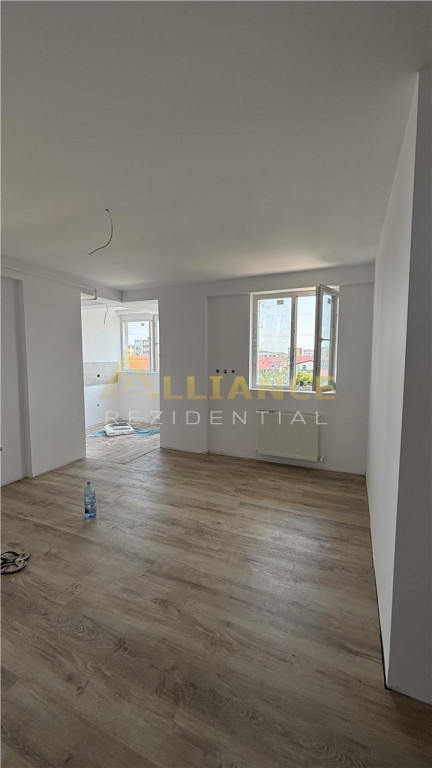 Garsoniera moderna || lift inclus || parcare || aproape metr