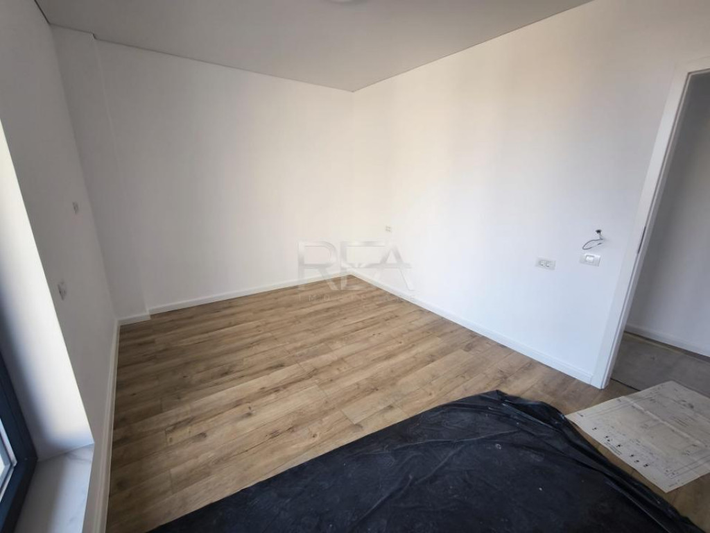 Apartament 3 camere, Crangasi