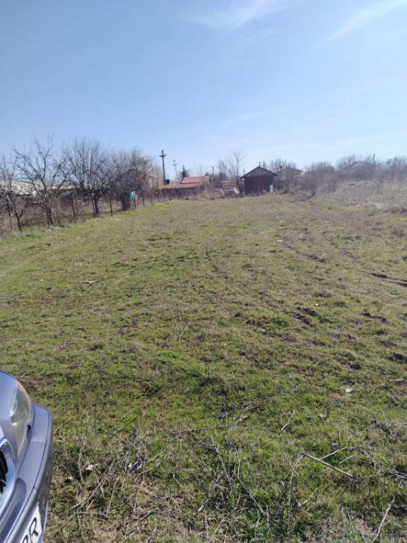 Teren intravilan 995 mp, Pielești