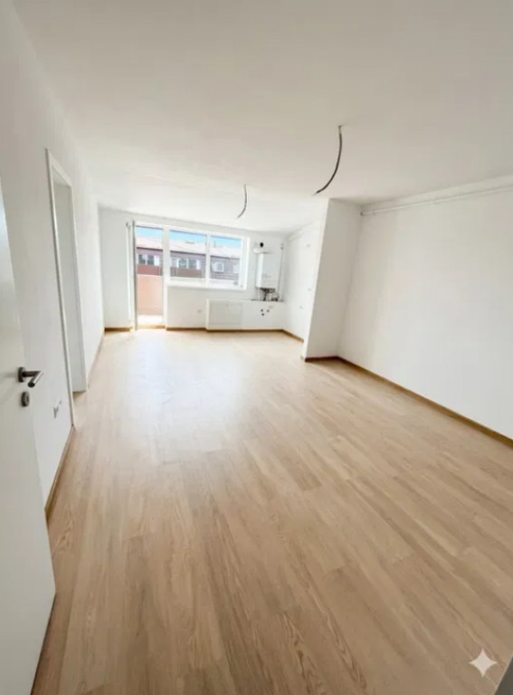 Apartament 2 camere, decomandat - zona Sanpetru