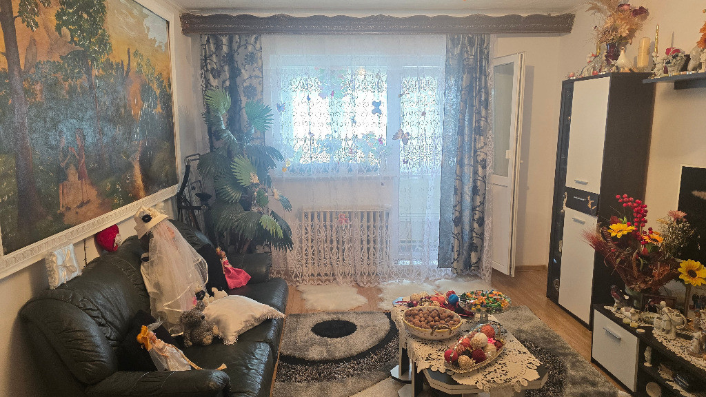 Vand apartament cu 3 camere decomandat, Deva, Bejan, 2 bai, 2 balcoane