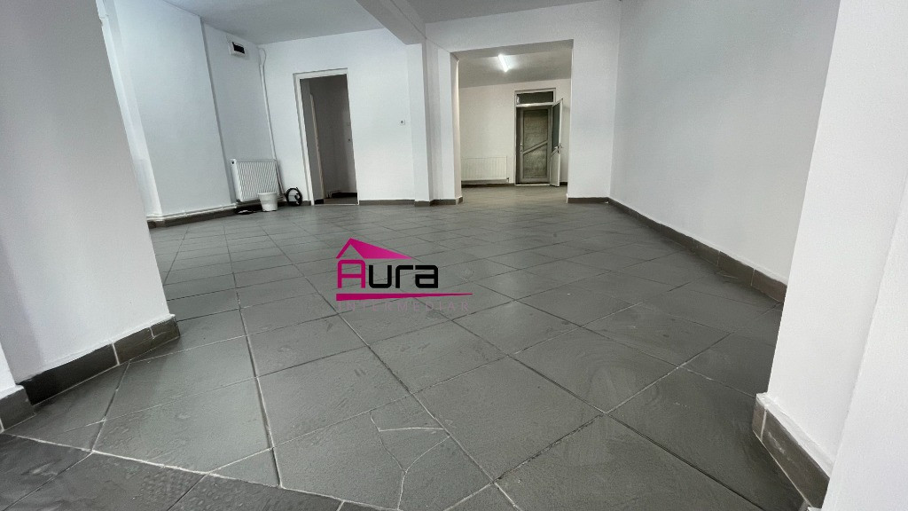 Spatiu Comercial zona Str Isaccei