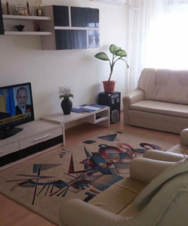 Rahova | 3 camere | 75mp | dec | et 8 | 90.000 euro