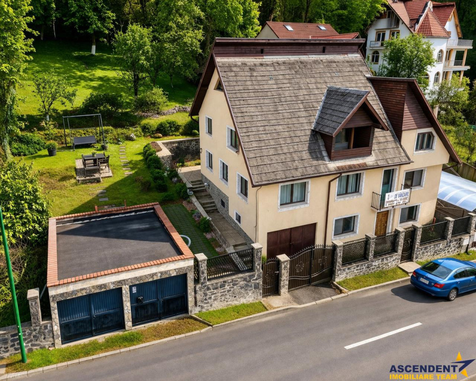 Vila cu potential, 2 garaje, teren 1.080 mp, strada Marasest