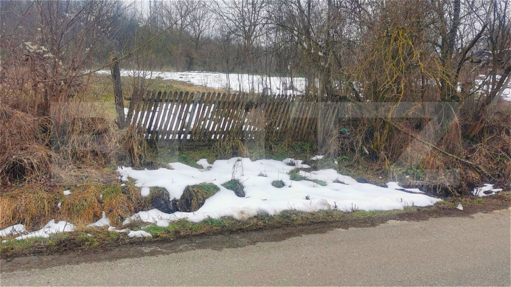 ???? Teren 2.700 mp cu deschidere 22 ml – liniște, natur?