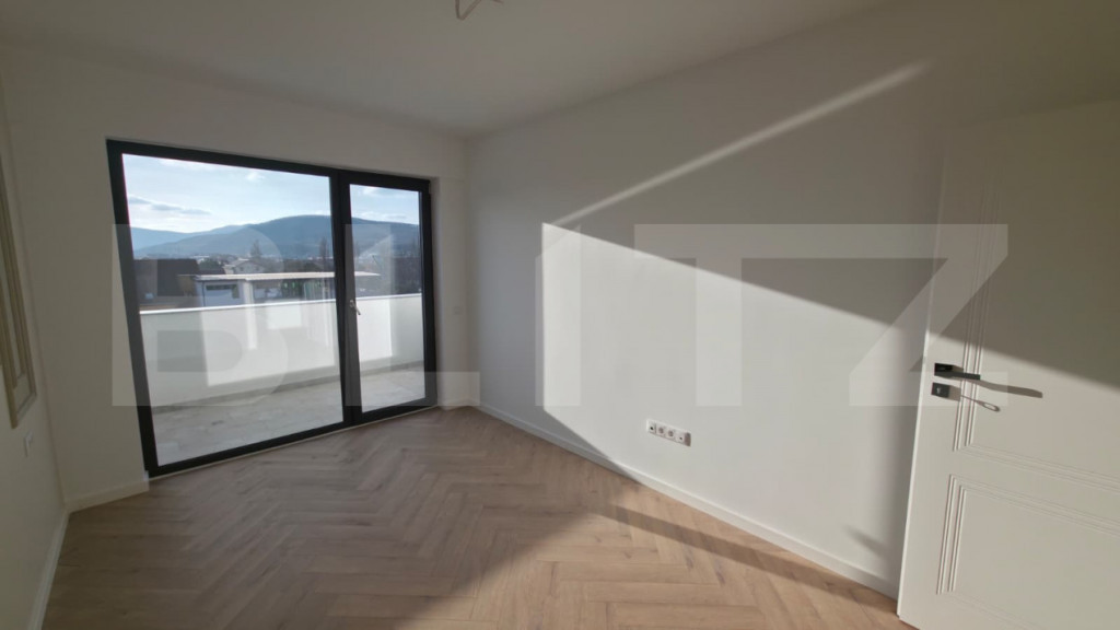 Apartament 2 camere, finisat lux, bloc nou, zona strada Libe
