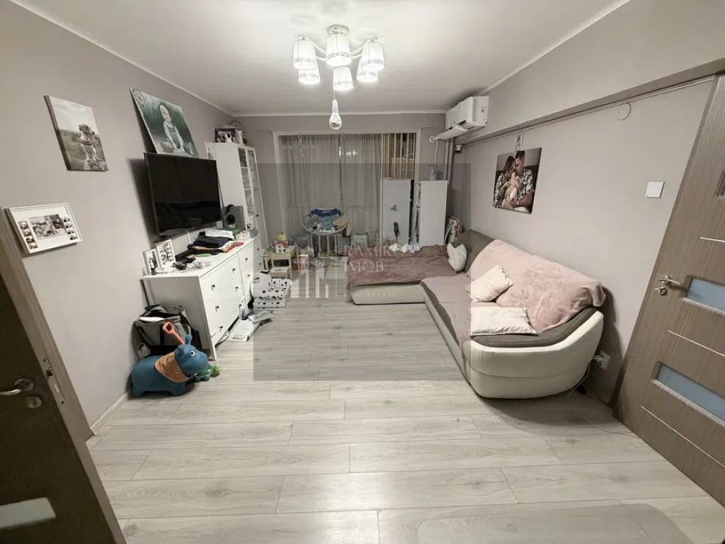 OCAZIE APARTAMENT 2 CAMERE IN VITAN ZONA BUNA