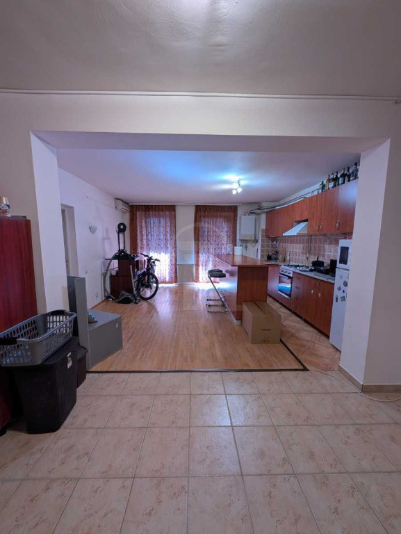 Apartament de 3 camere, zona Buna Ziua / Cluj