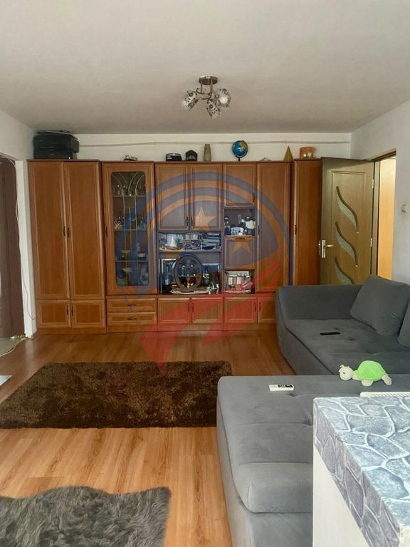 Apartament 2 camere, 55 mp, etaj 3/4, centrală proprie, ...