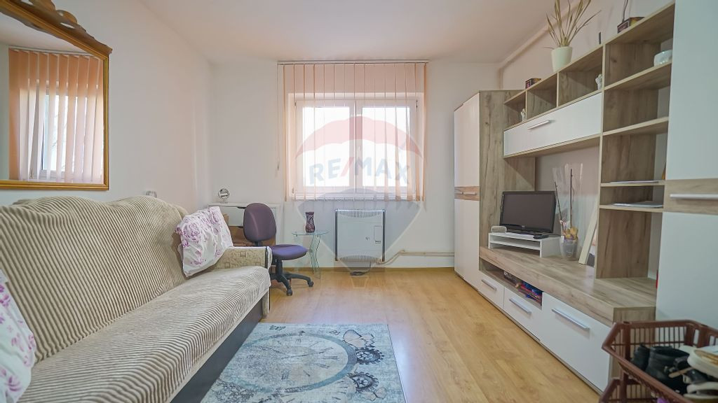 Casă + teren de vânzare – comision 0%