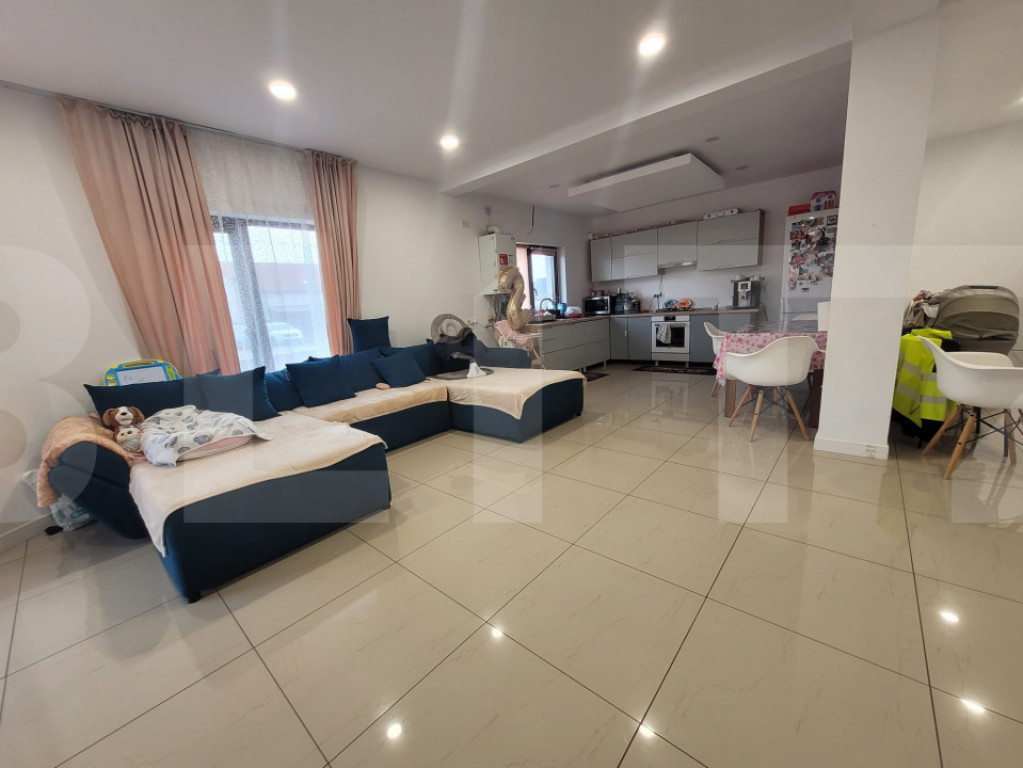Duplex Superb de Vanzare Sanandrei