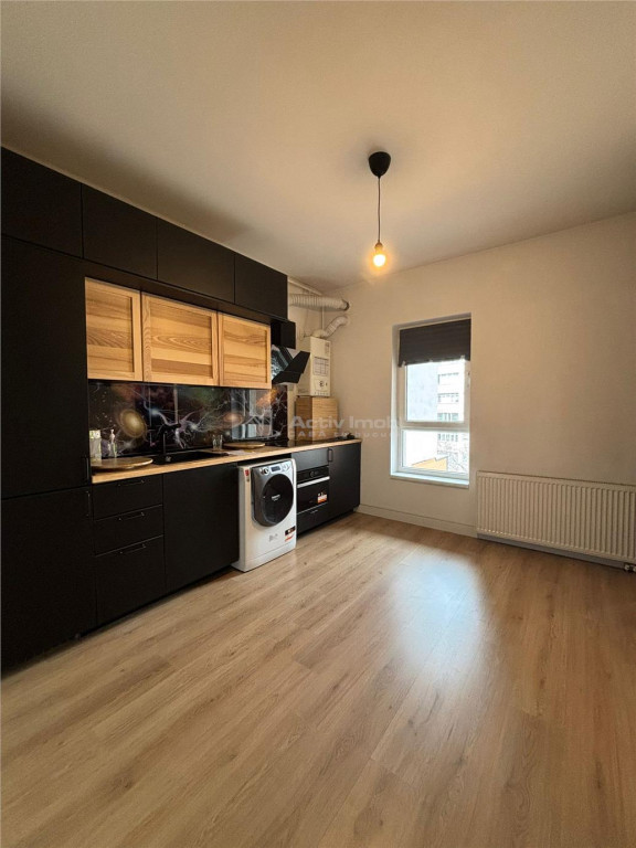 Garsoniera eleganta Fizicienilor, Bloc Nou, Centrala Proprie