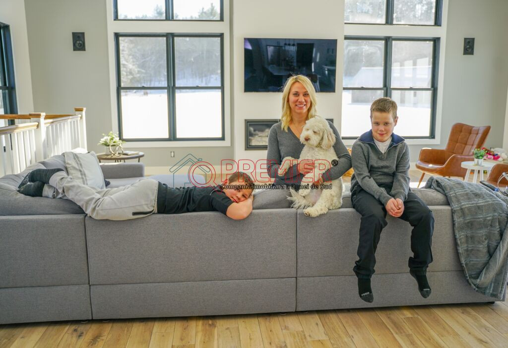 2 Camere S4 – Grand Arena | Pret Competitiv