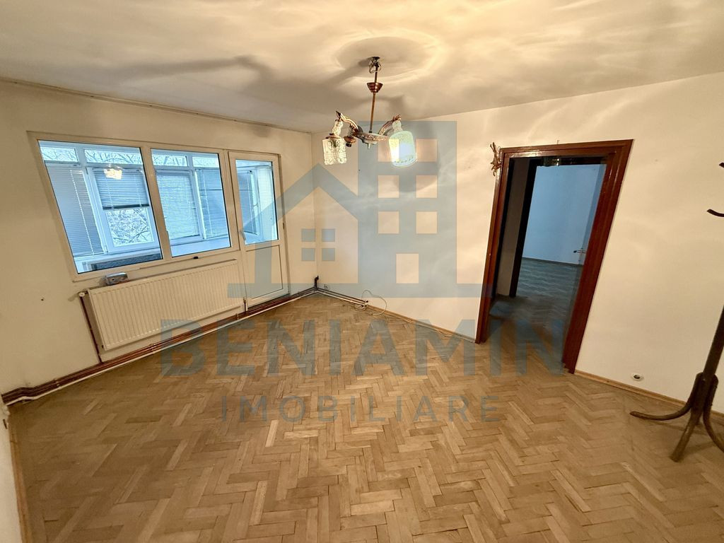 3 camere Titulescu - 63mp - teava de gaze - AC - Gradina ...