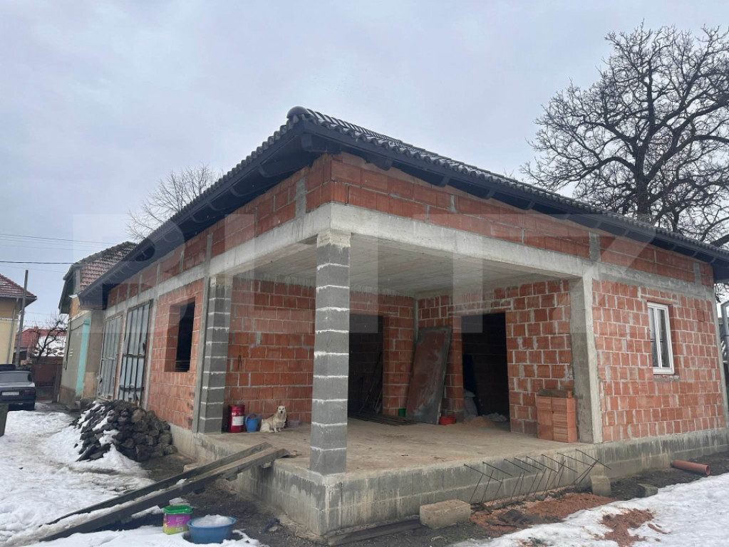 Apartament de vanzare, cu 3 camere, 66 mp, zona Burdea