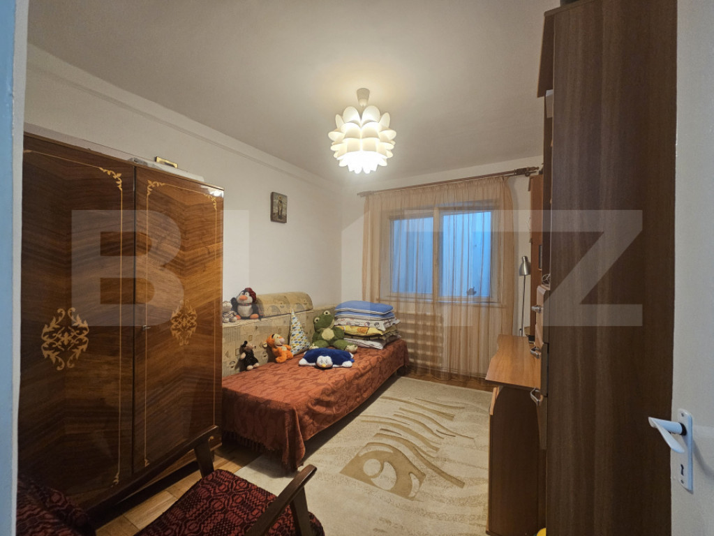 Apartament 3 camere, 70 mp, zona Nicolina