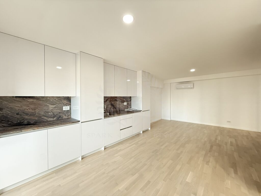 APARTAMENT 4 CAMERE / DE LUX / BUCEGI 12 / CENTRAL /