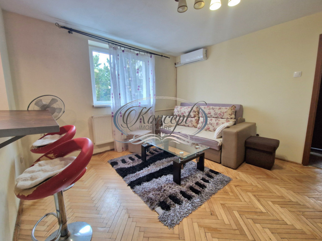 Apartament spatios cu 2 locuri de parcare, cartier Gheorghen