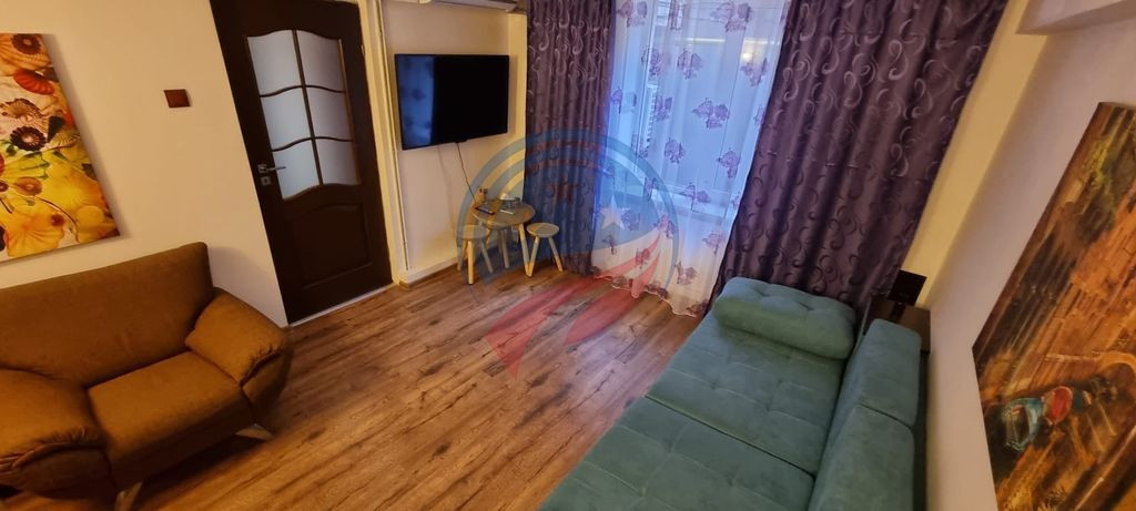 Garsonieră de închiriat Craiova centru, 24 mp, mobilat?...