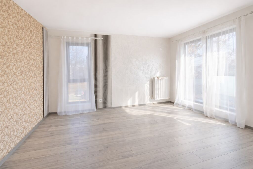 Apartament 2 camere, bloc nou, parcare, zona Malu Rosu,