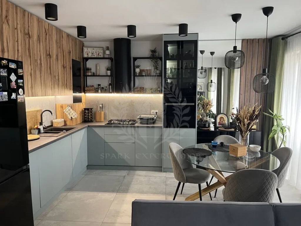 Apartament 2 camere, etaj 3/4, zona Republicii Ploiesti