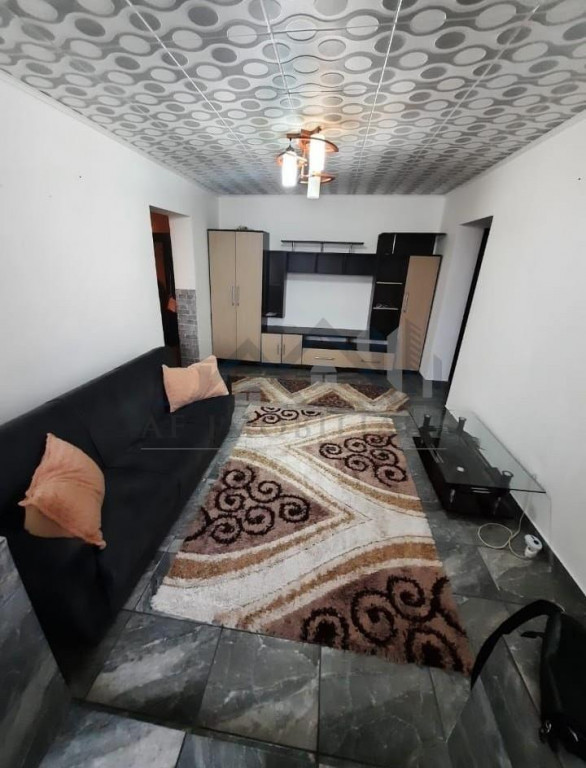 Apartament 3 camere Podu Ros