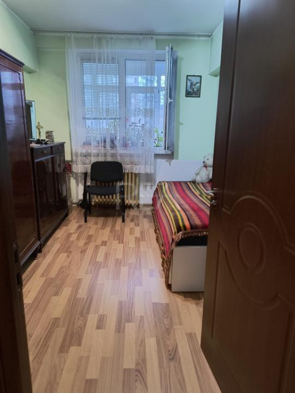 3 camere, 1/10, anvelopat-Drumul Taberei-Frigocom