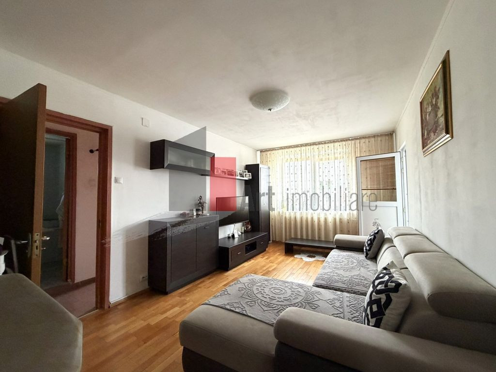 Apartament 4 camere zona Aparatorii Patriei\Berceni