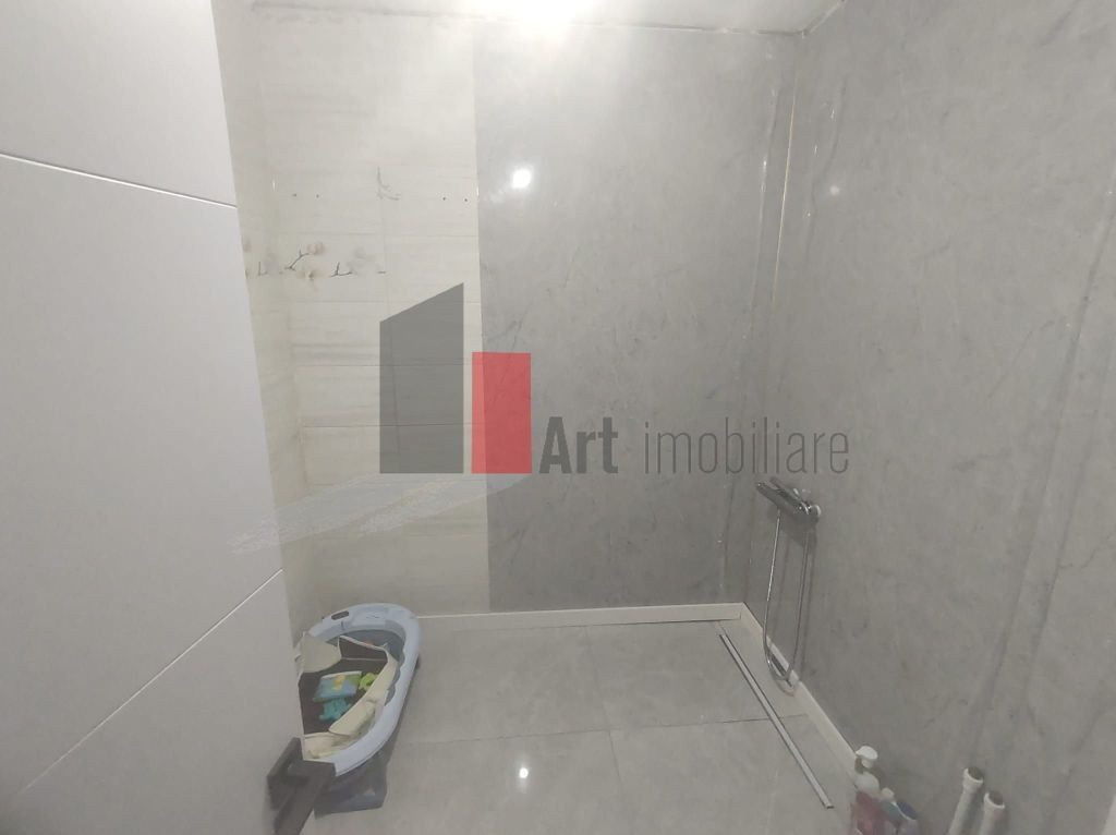 Vânzare apartament 2 camere semidecomandat Drumul Găzar...