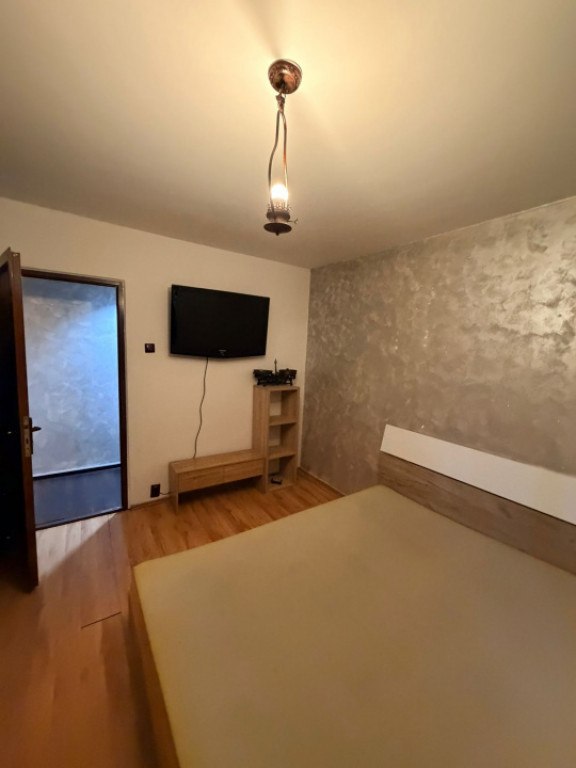 Apartament 2 camere, situat in zona CET