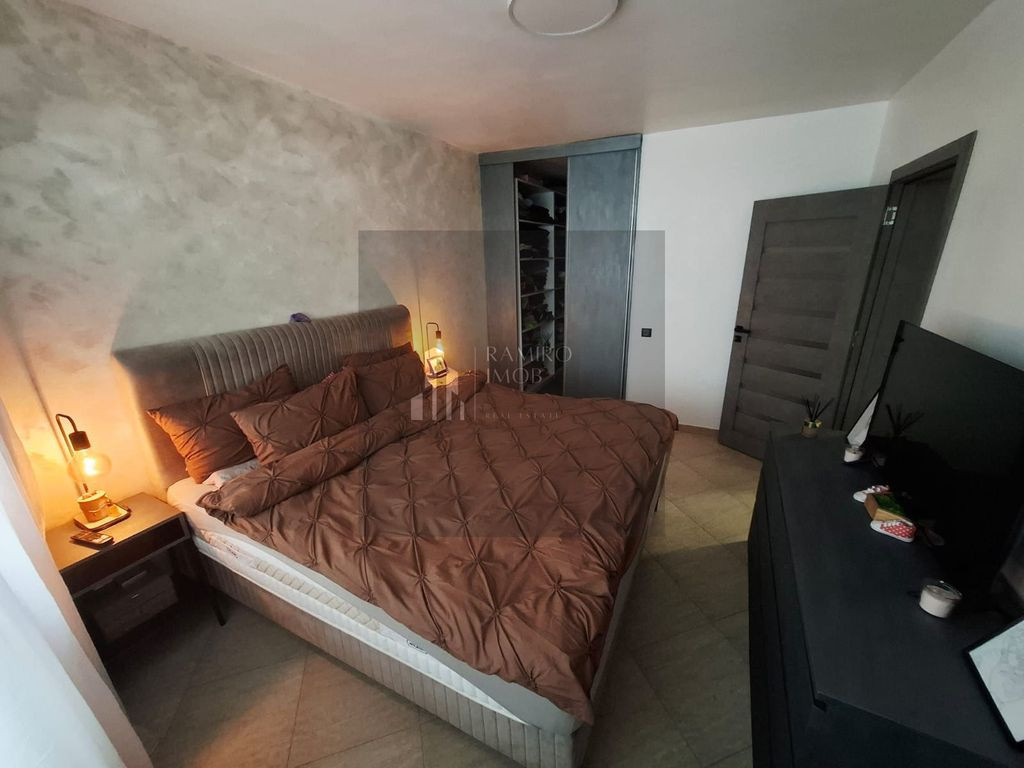 Apartament 3 camere decomandat 112mp Metalurgiei - Turnu ...