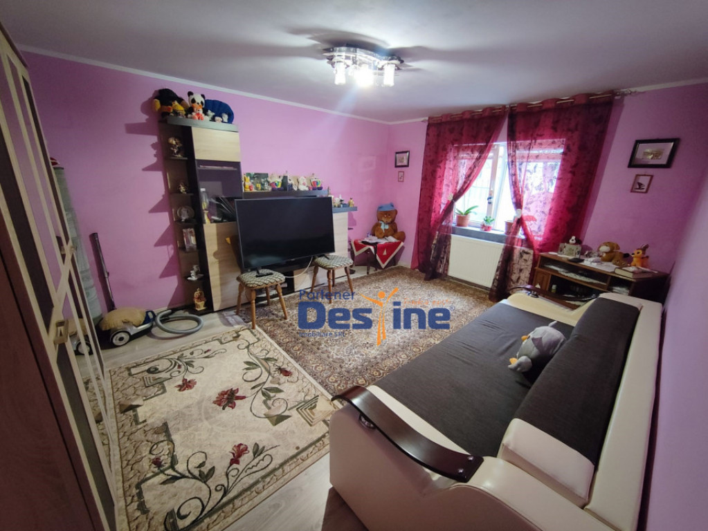 Apartament 2 camere 68 mp + 300mp curte, terasă și beci CU