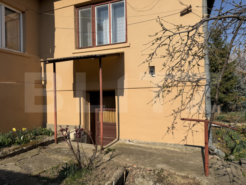 Casa de vanzare in suprafat de 90 mp cu 583 mp teren, loc. Z