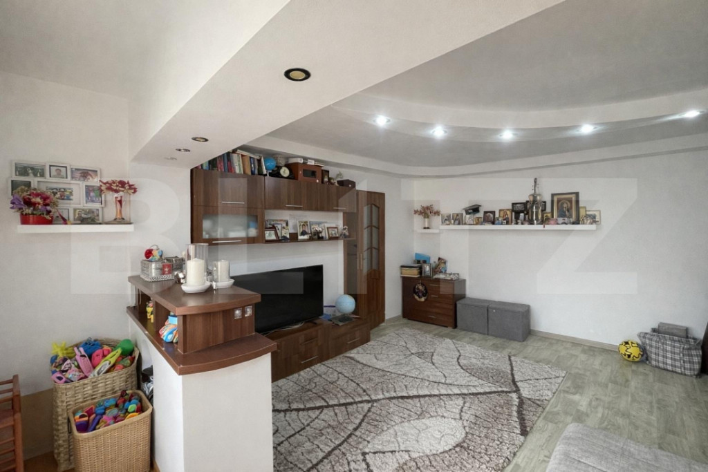 Apartament 3 camere, 69 mp, zona Gara - Rovine