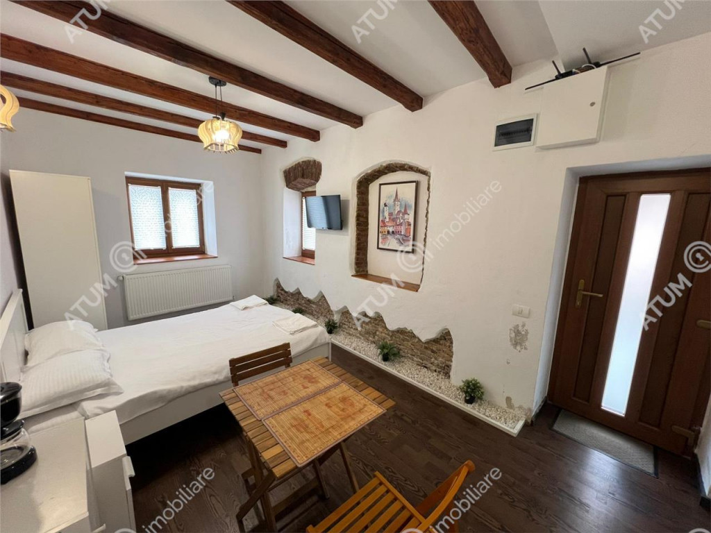 Casa ultracentrala compusa din 2 garsoniere zona Teatru Gong