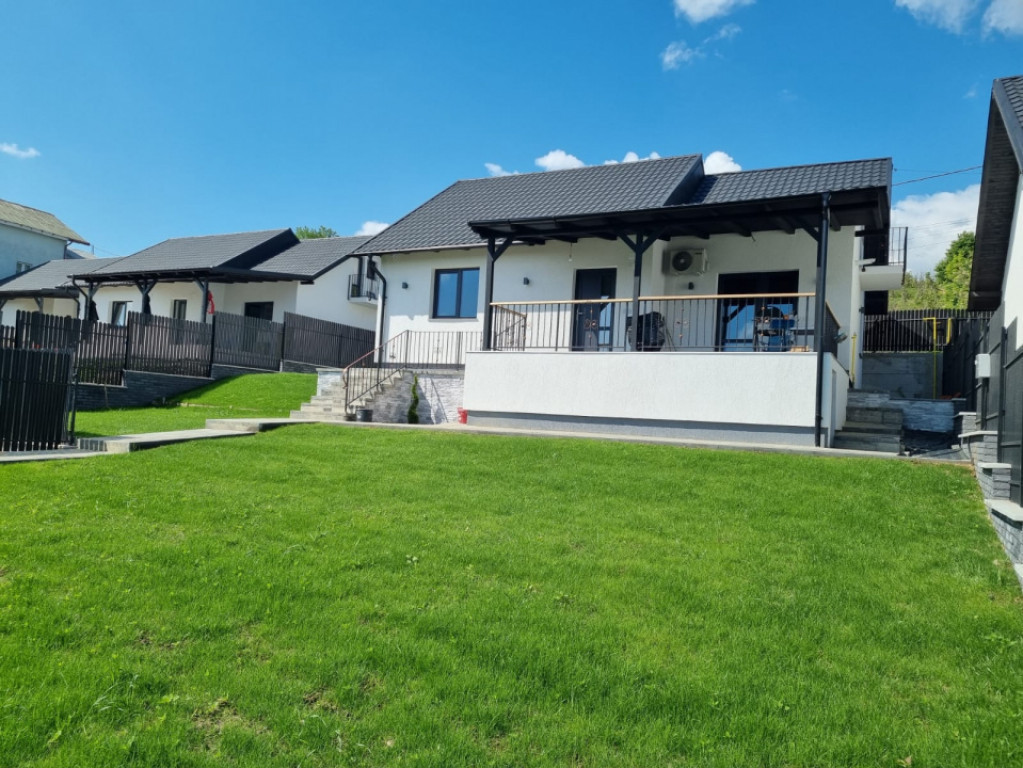 Casa Hemeius - încălzire pardoseala, toate utilitățile,