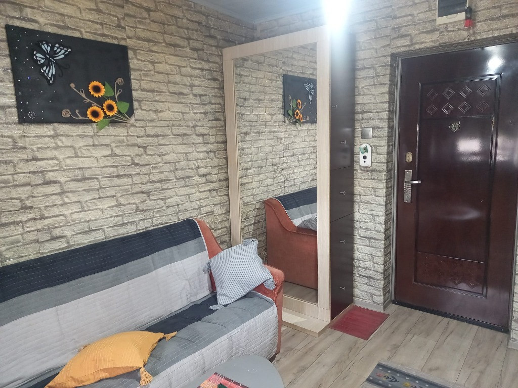 Vila situata in Campina, Prahova, langa liceul de politie