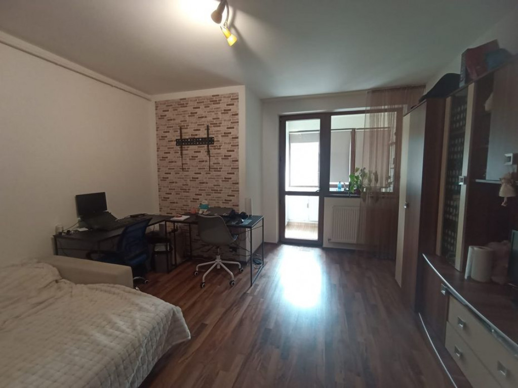 Garsoniera renovata,mobilata,parcare, Astra,71000 Euro