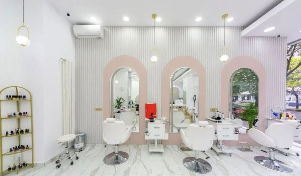 Zona P-ta Victoriei sp 117 mp trafic intens