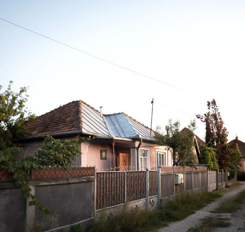 Casa de vanzare cu gradina,Turda Noua