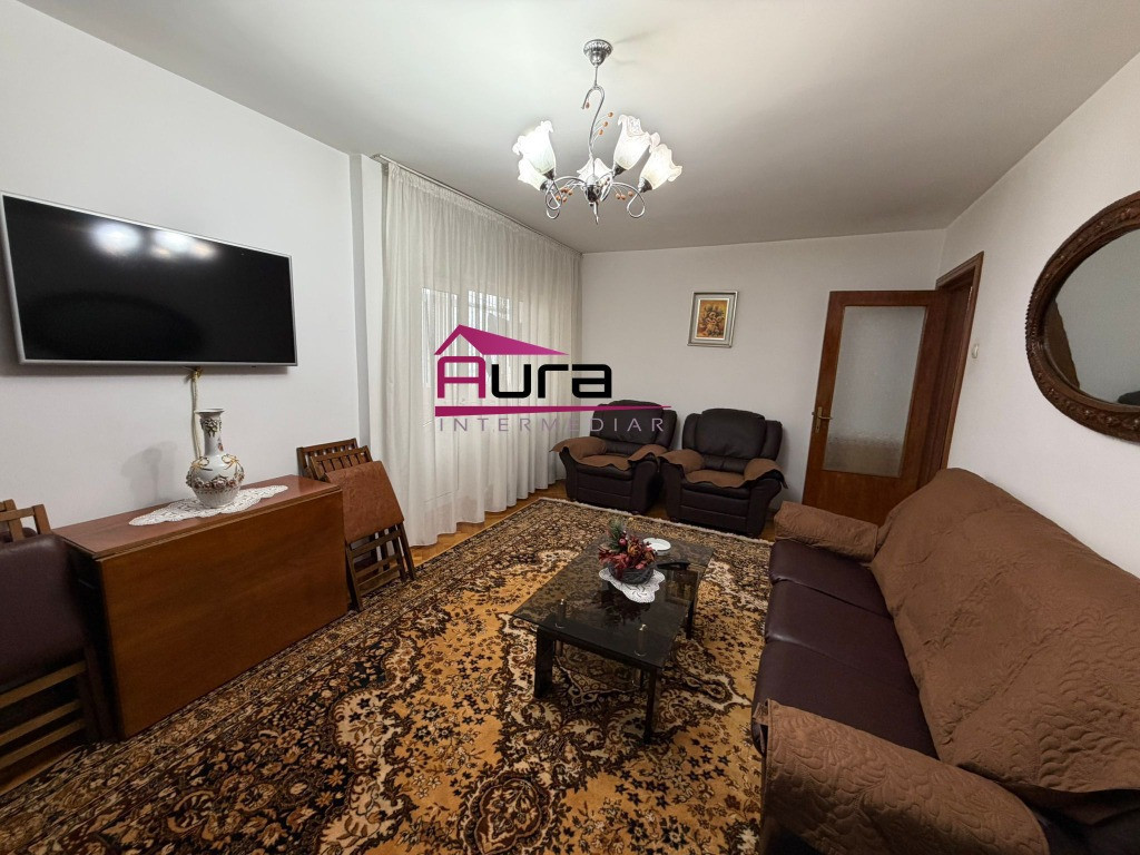 Inchiriez apartament 4 camere zona Victoriei