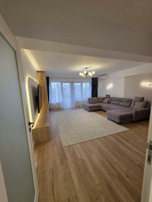 Timpuri noi | 3 camere | 119mp | et 5 | bloc 2015 | loc parc