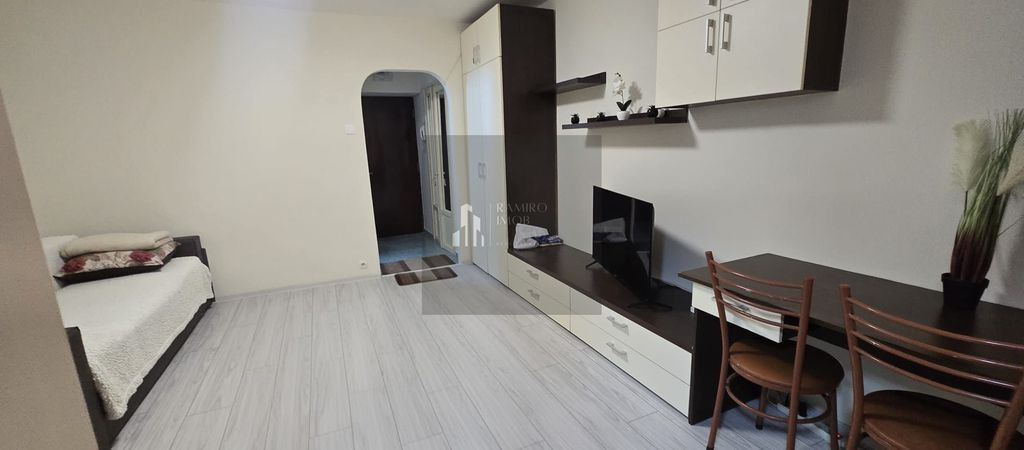 Garsoniera 31 mp /Titan